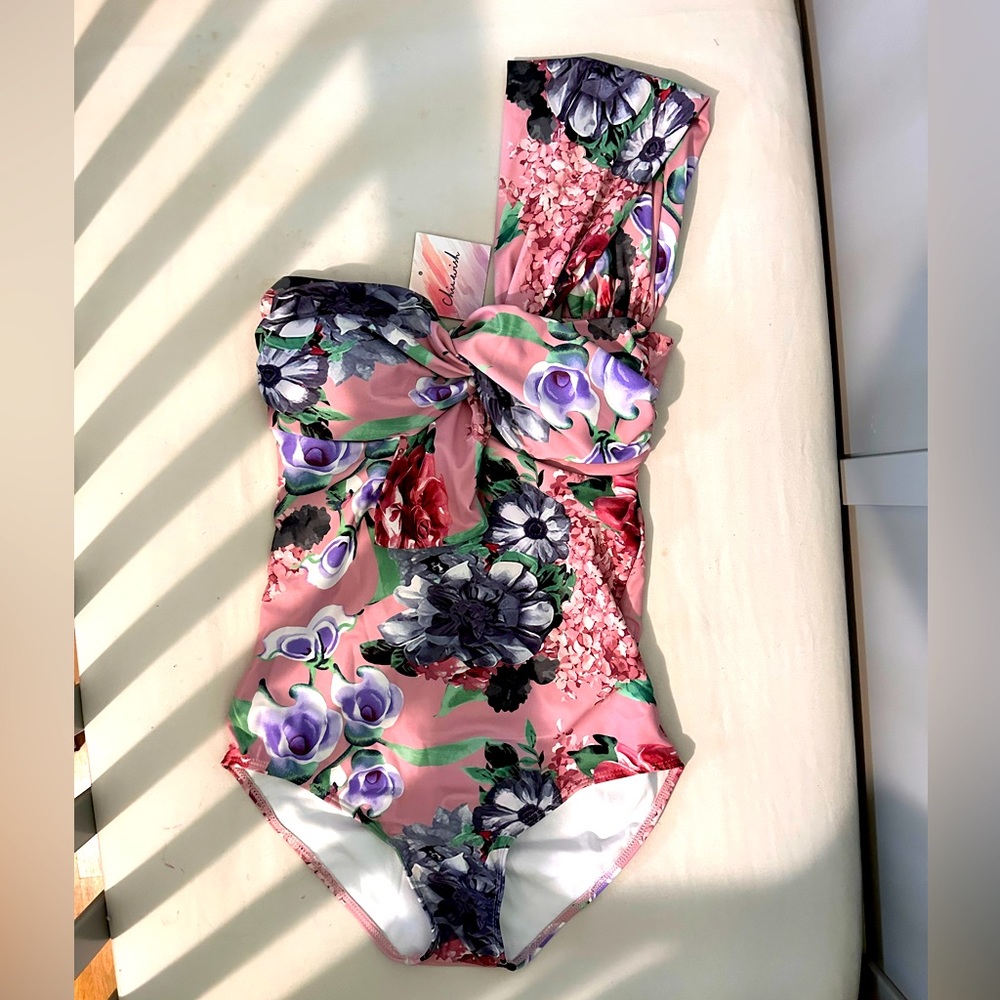 One piece swimsuit